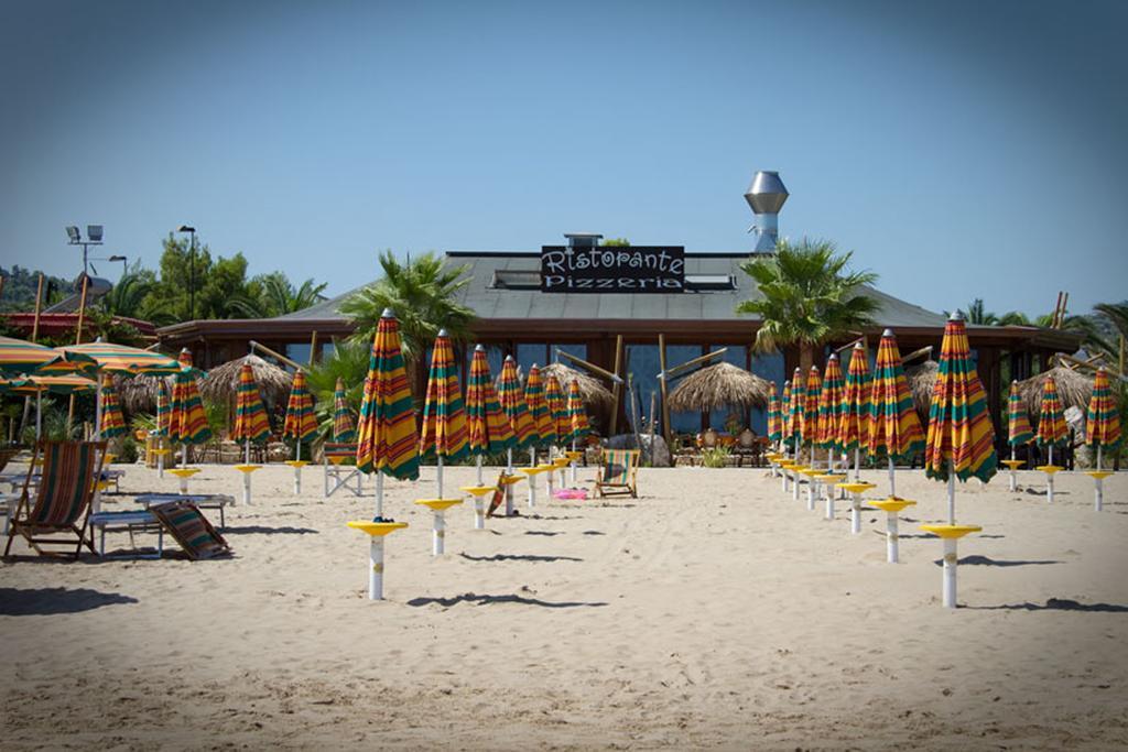 Oasi Beach Hotel Vieste Exterior foto